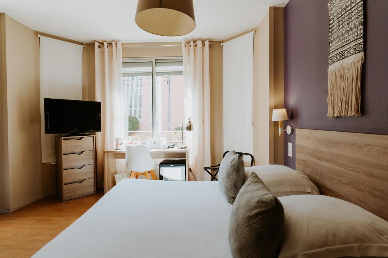 Hotel Le Petit Castel Antibes Zewnętrze zdjęcie