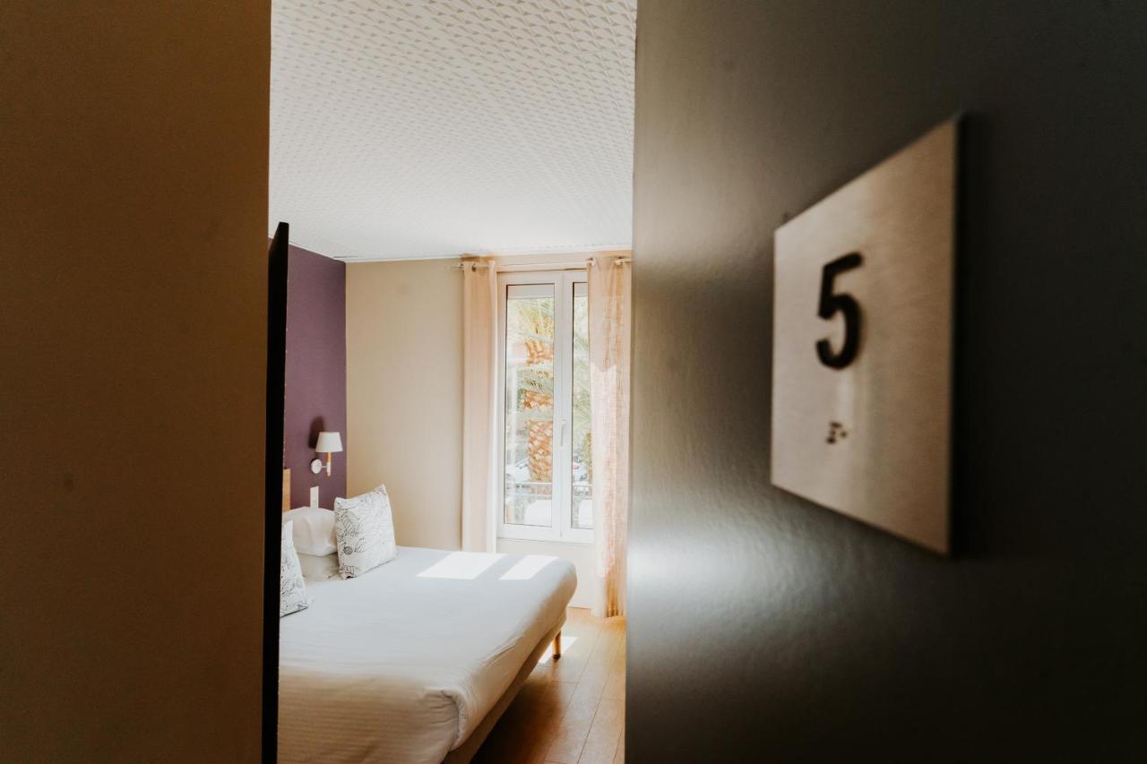 Hotel Le Petit Castel Antibes Zewnętrze zdjęcie