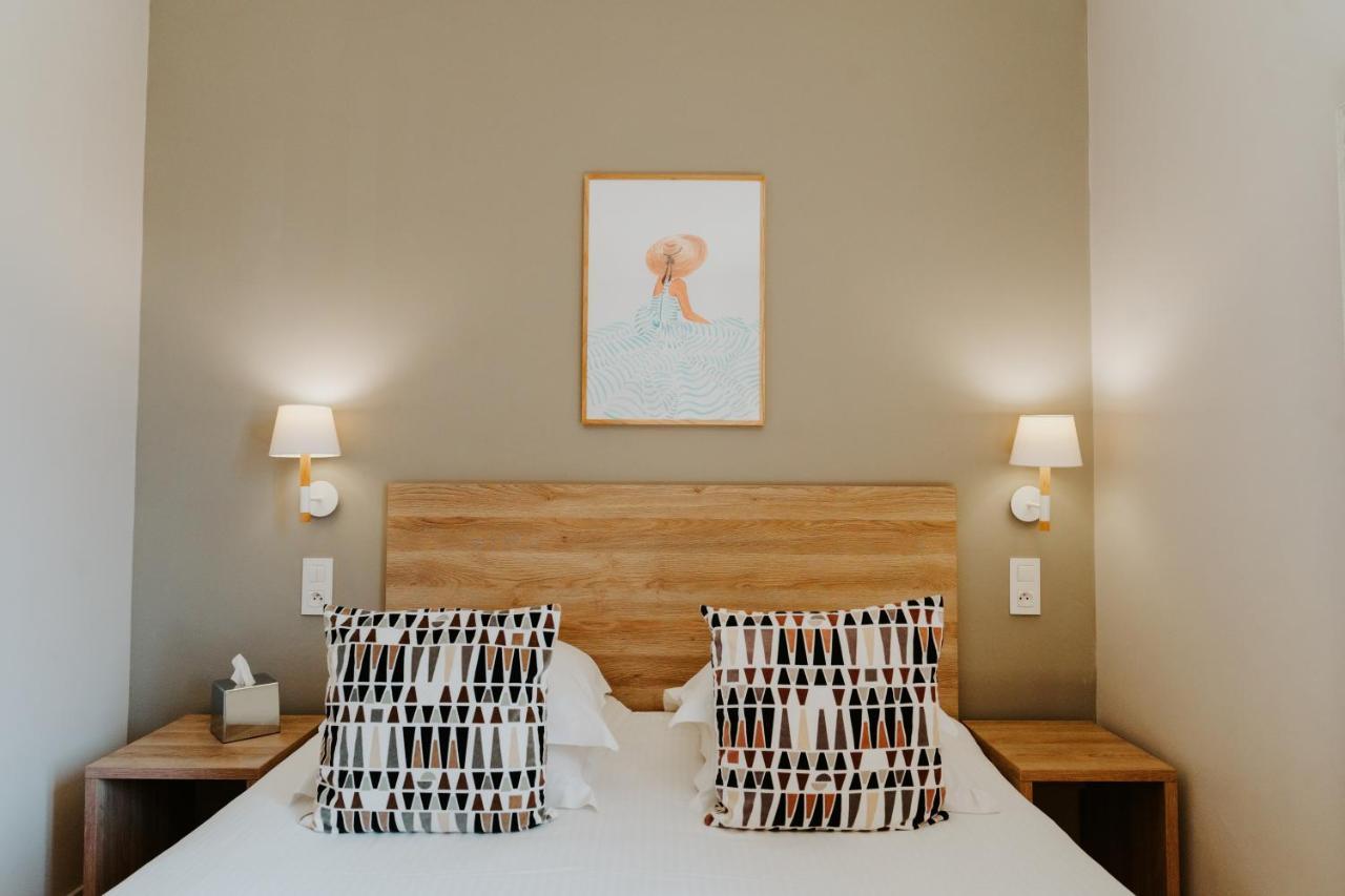 Hotel Le Petit Castel Antibes Zewnętrze zdjęcie