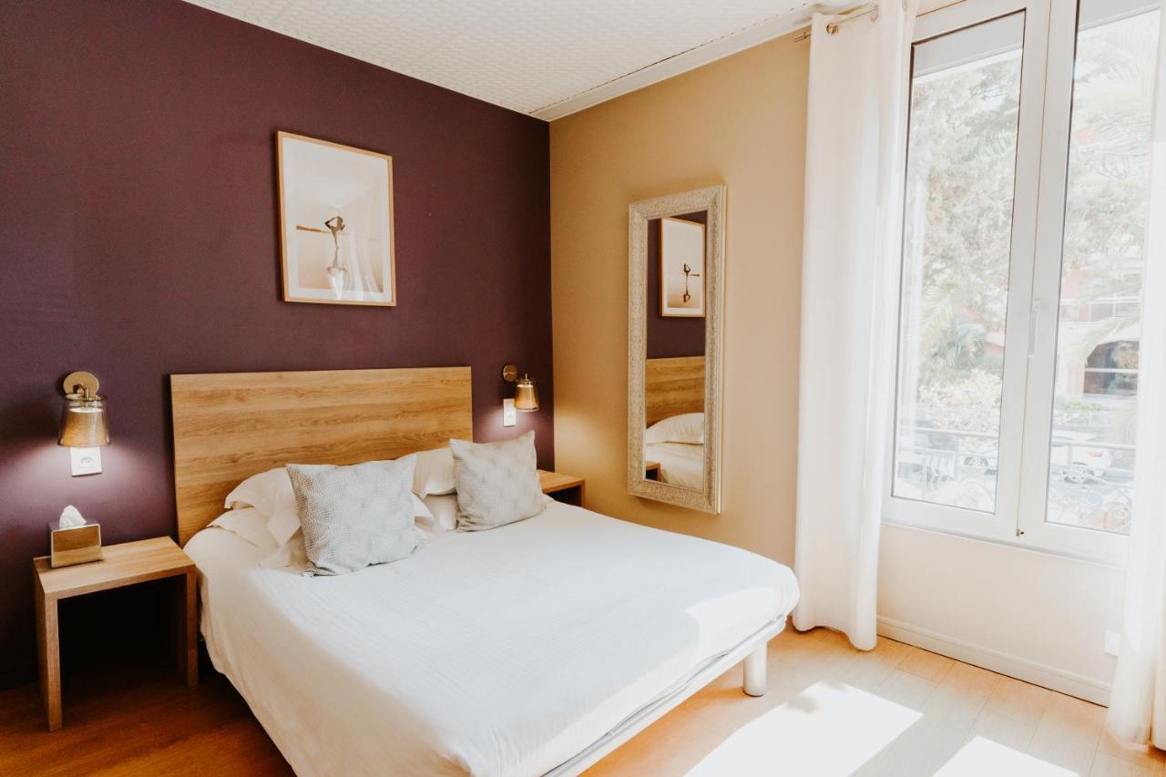 Hotel Le Petit Castel Antibes Zewnętrze zdjęcie
