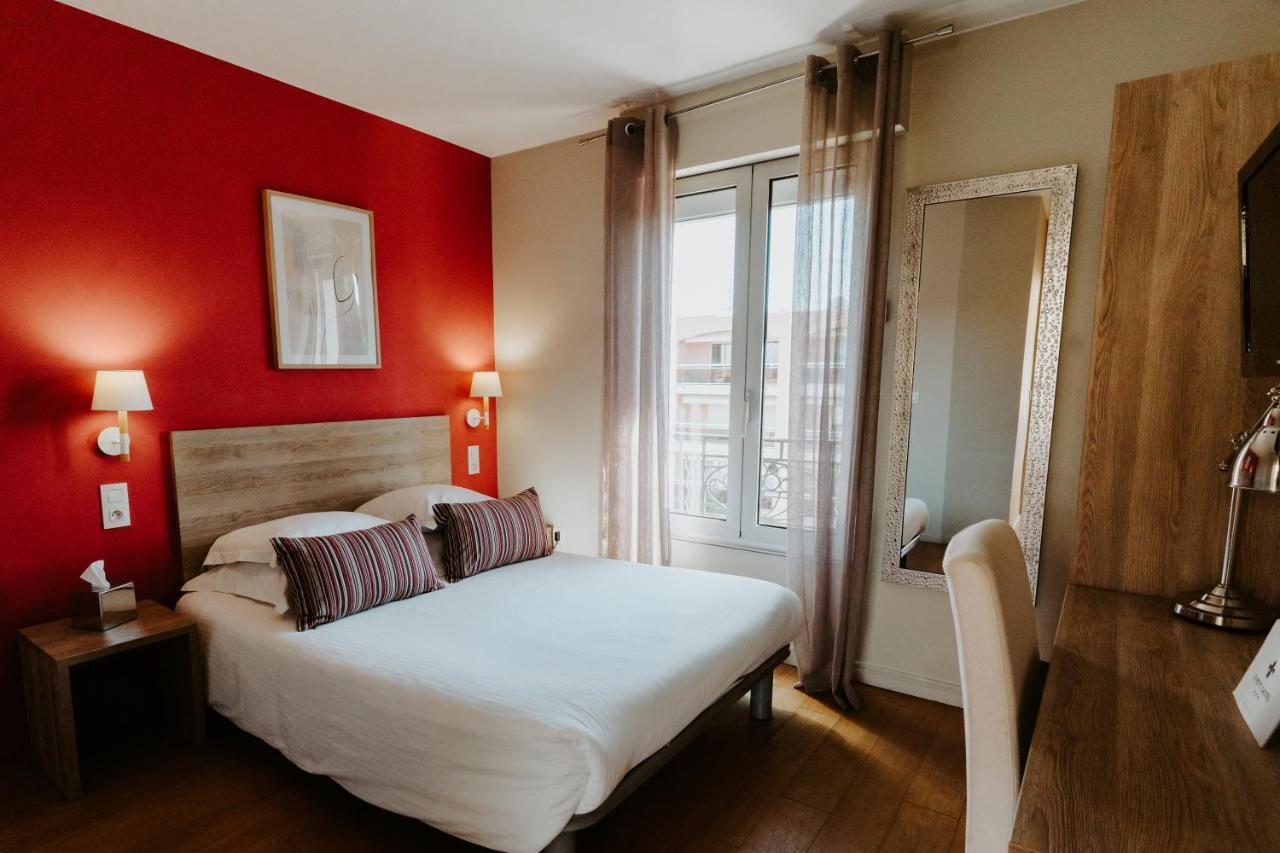 Hotel Le Petit Castel Antibes Zewnętrze zdjęcie