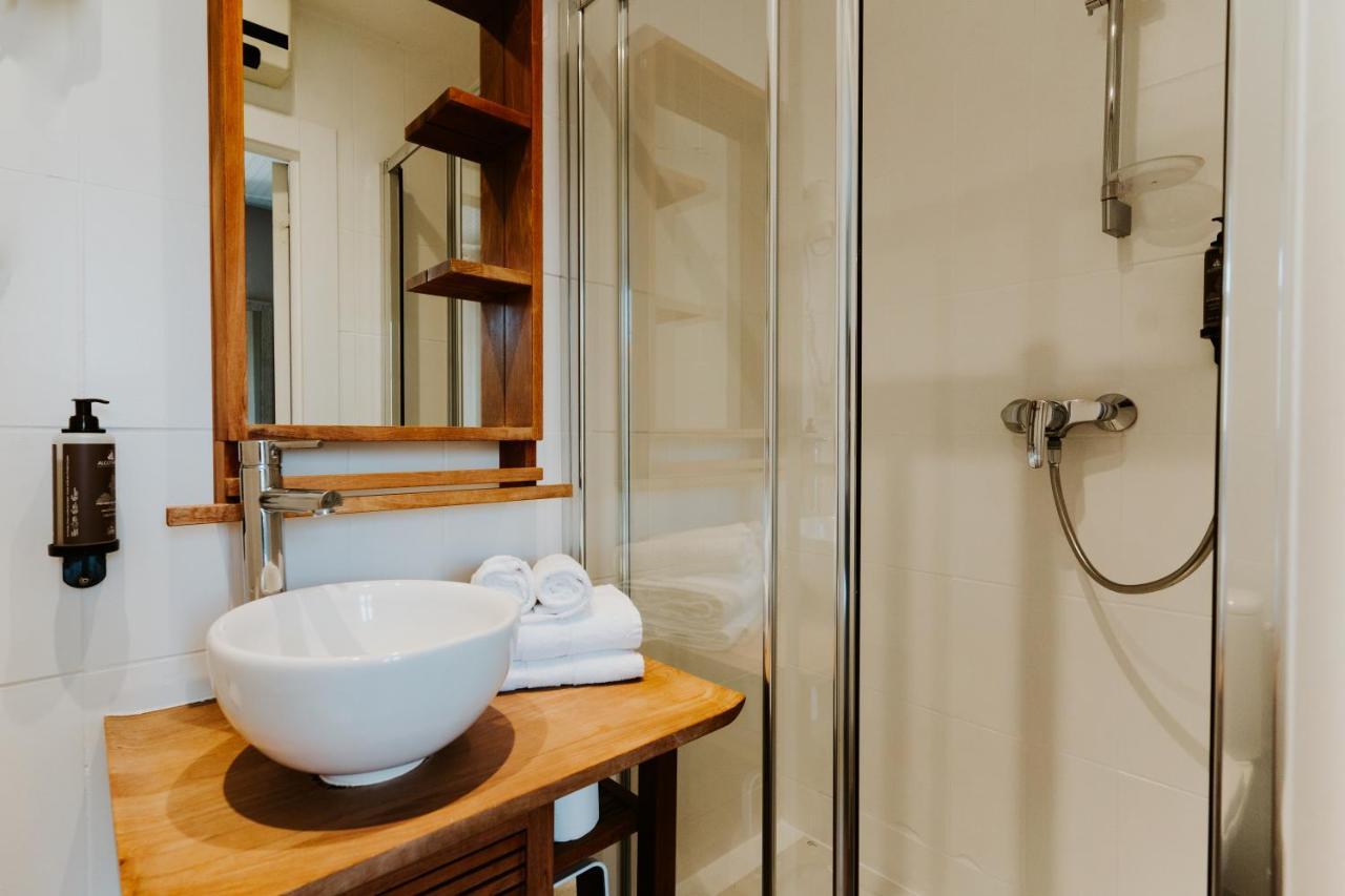 Hotel Le Petit Castel Antibes Zewnętrze zdjęcie