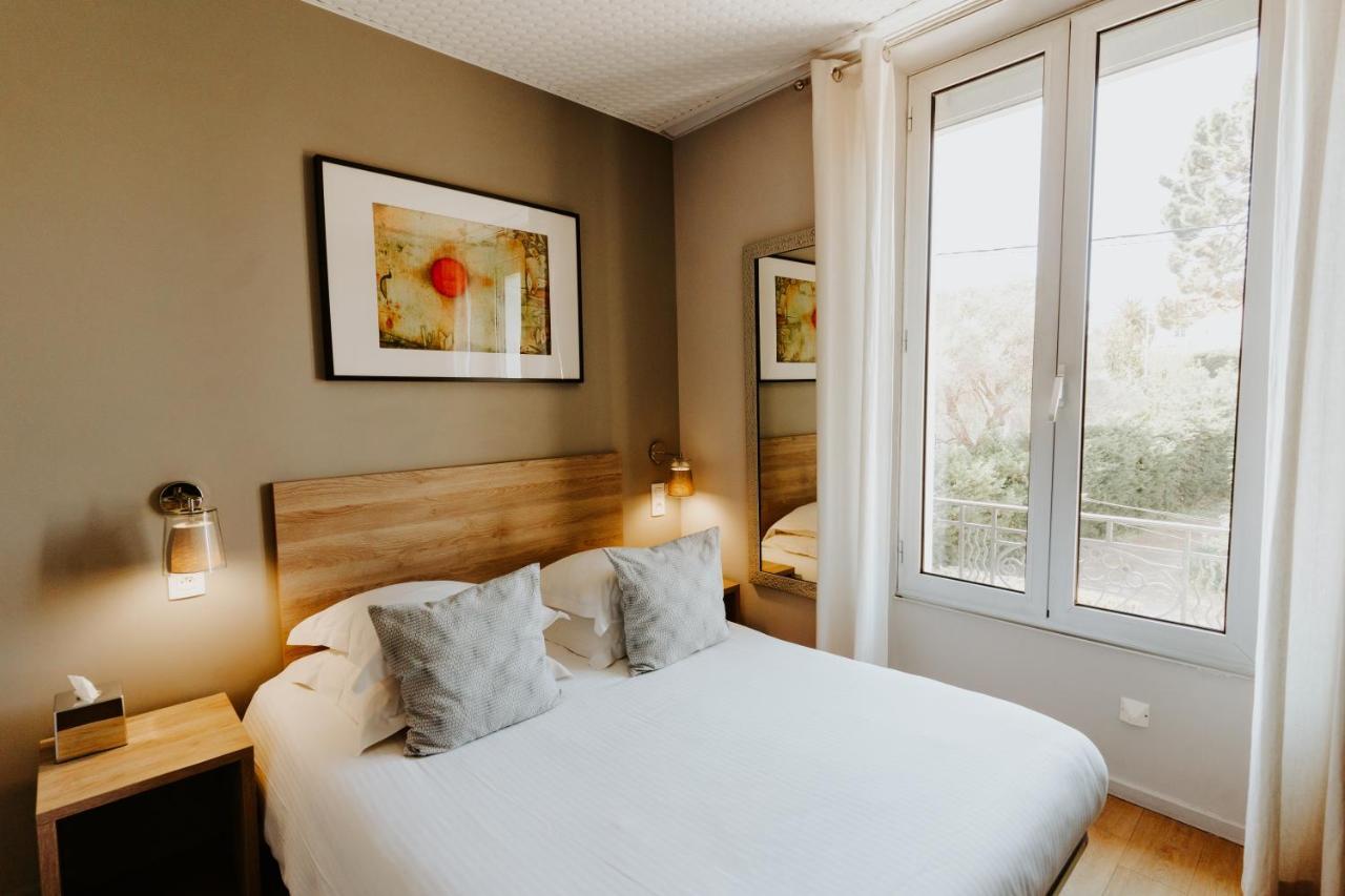 Hotel Le Petit Castel Antibes Zewnętrze zdjęcie