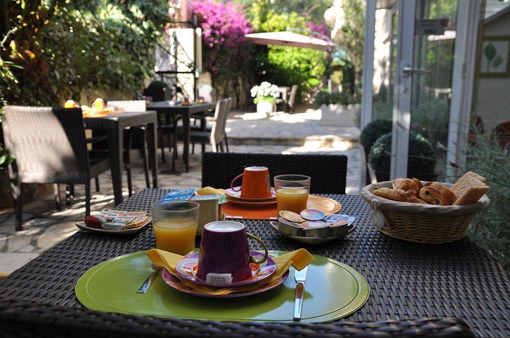 Hotel Le Petit Castel Antibes Zewnętrze zdjęcie