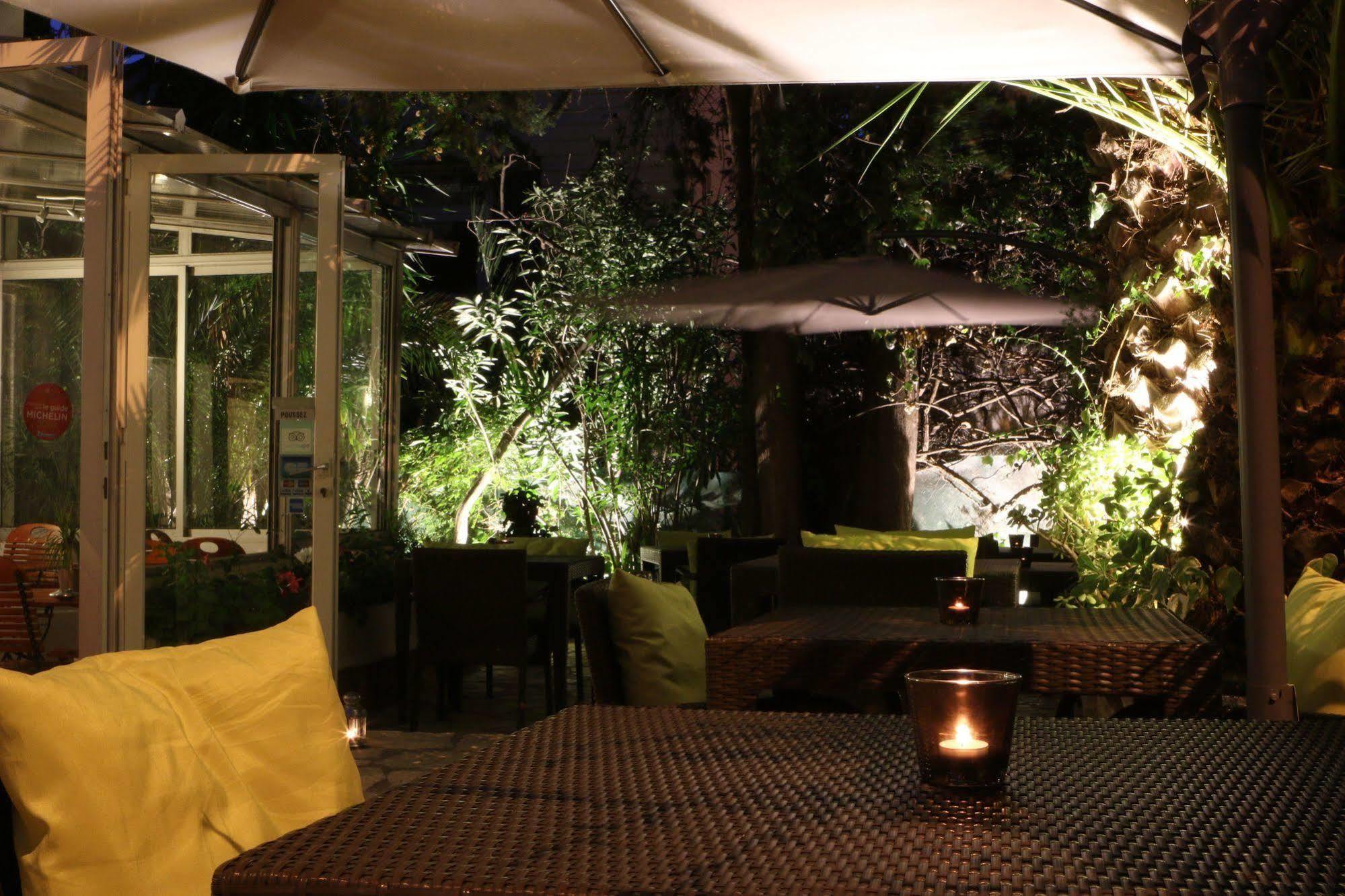 Hotel Le Petit Castel Antibes Zewnętrze zdjęcie